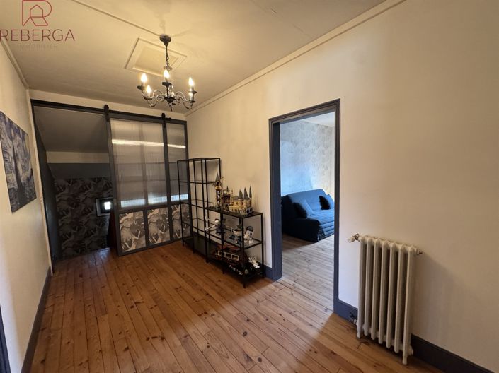 Image No.16-8 Bed House for sale