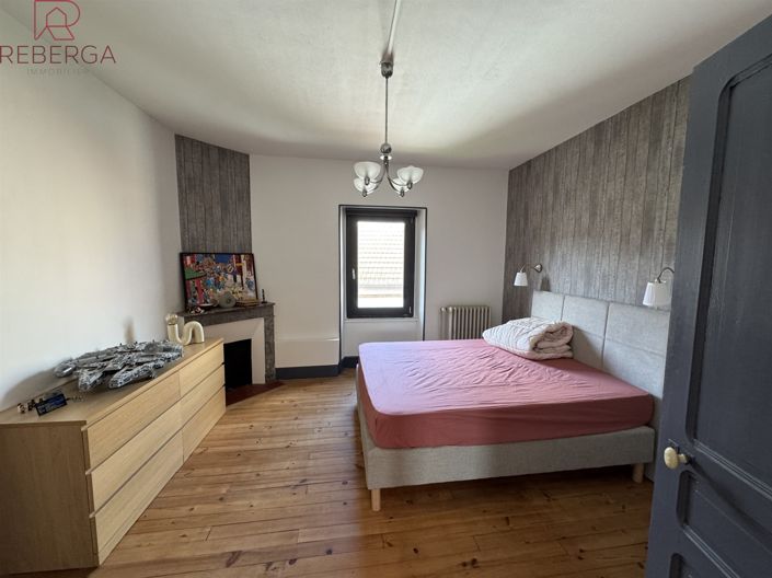 Image No.19-8 Bed House for sale