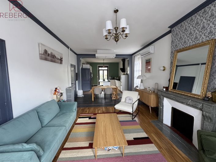 Image No.6-8 Bed House for sale