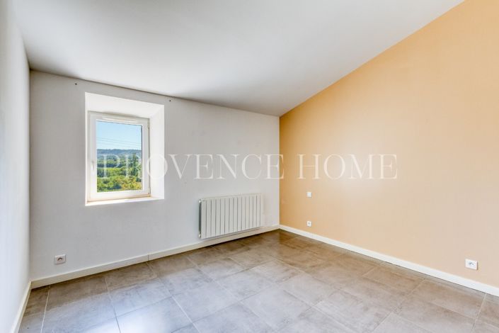 Image No.17-Maison de 12 chambres à vendre à Lacoste