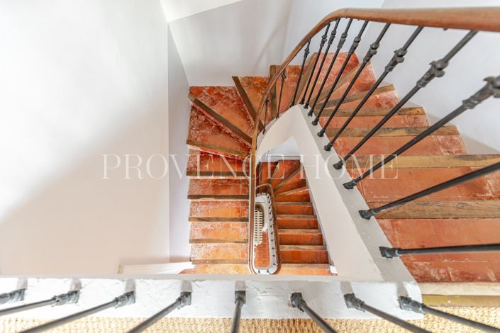 Image No.9-Maison de 12 chambres à vendre à Lacoste