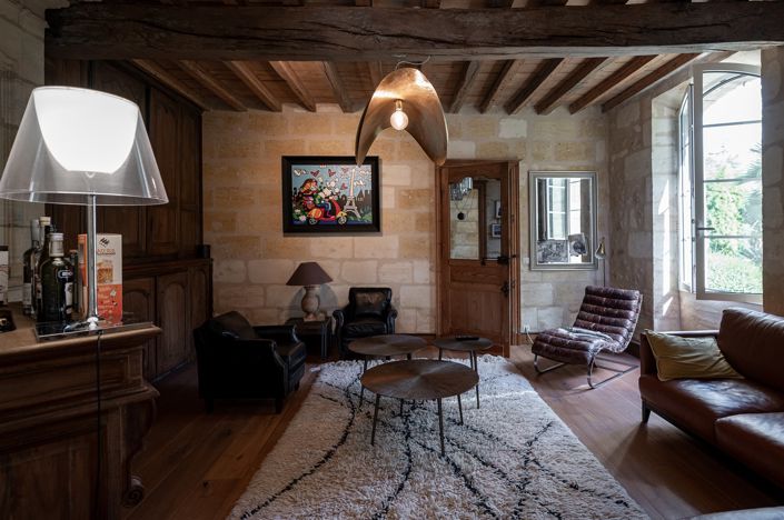 Image No.13-6 Bed Property for sale