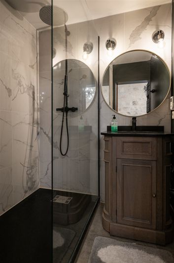 Image No.15-6 Bed Property for sale