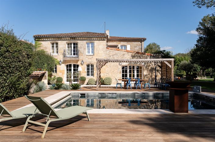 Image No.9-6 Bed Property for sale