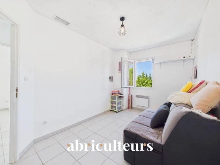 Image No.14-4 Bed House for sale