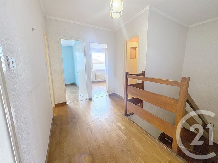 Image No.10-4 Bed House for sale