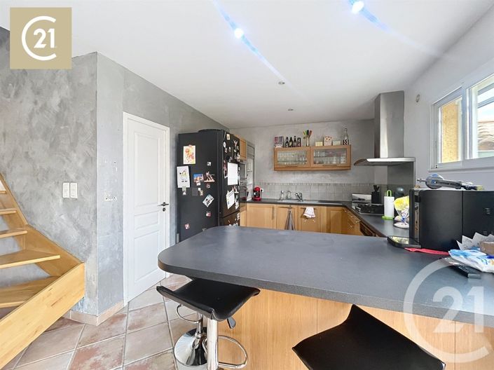 Image No.7-3 Bed House for sale