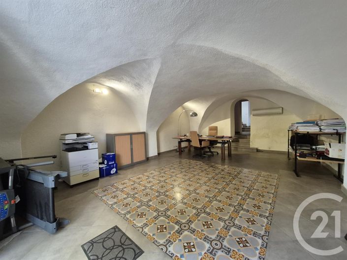 Image No.2-Maison de 6 chambres à vendre à Usclas-d'Hérault