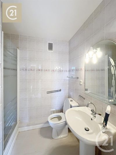 Image No.16-3 Bed House for sale