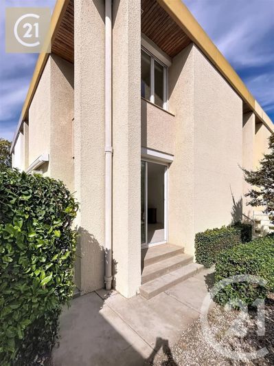 Image No.18-3 Bed House for sale