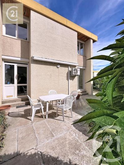 Image No.19-3 Bed House for sale