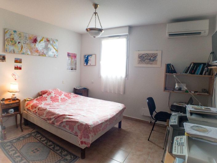 Image No.8-3 Bed House for sale