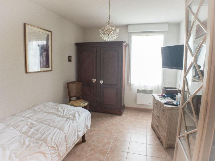 Image No.9-3 Bed House for sale