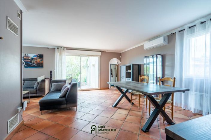 Image No.5-3 Bed House for sale