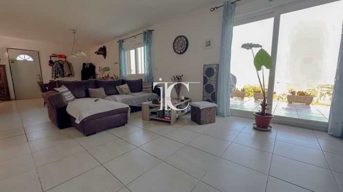 Image No.5-3 Bed House for sale