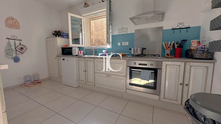 Image No.7-3 Bed House for sale