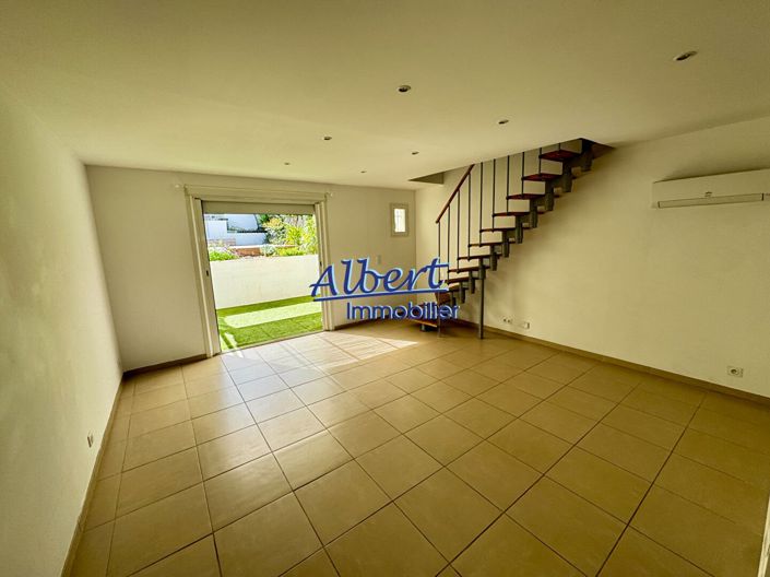 Image No.3-2 Bed House for sale