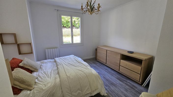 Image No.18-4 Bed House for sale