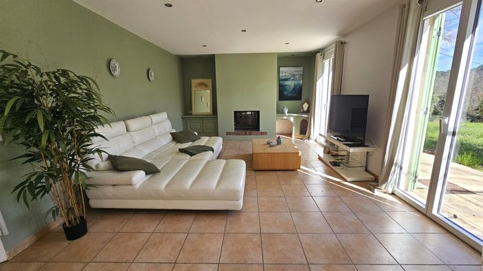 Image No.7-4 Bed House for sale