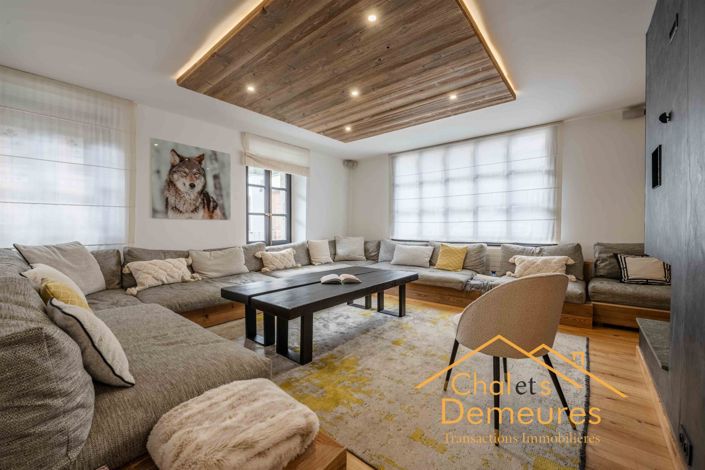 Image No.24-8 Bed House for sale