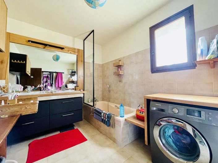 Image No.11-4 Bed House for sale