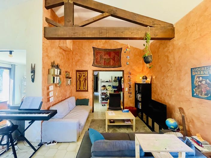 Image No.8-4 Bed House for sale