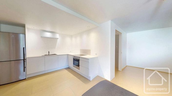 Image No.27-4 Bed Property for sale