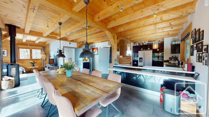 Image No.7-4 Bed Property for sale