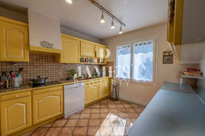 Image No.4-3 Bed House for sale