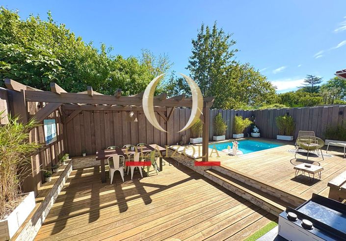 Image No.10-3 Bed House for sale