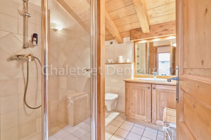 Image No.5-5 Bed House for sale