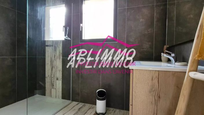 Image No.10-Maison de 5 chambres à vendre à Saint-Montan