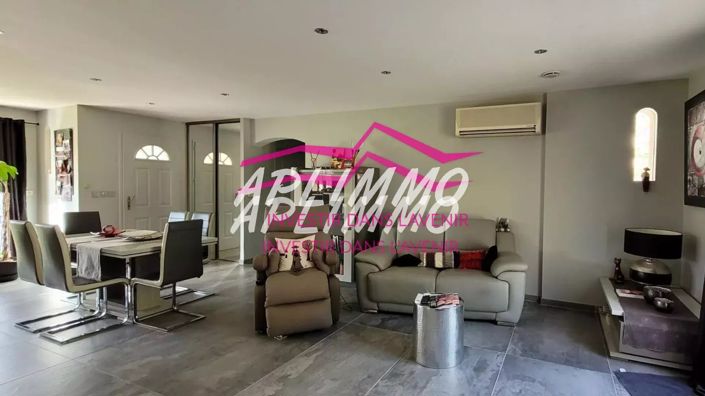 Image No.4-Maison de 5 chambres à vendre à Saint-Montan