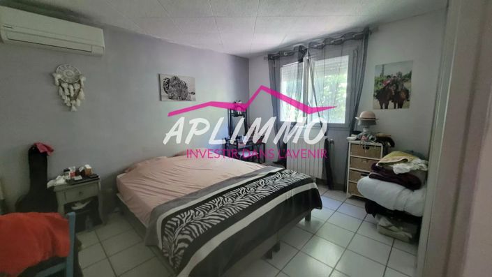 Image No.4-4 Bed House for sale