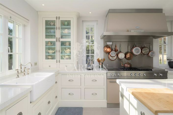 Image No.11-5 Bed House for sale