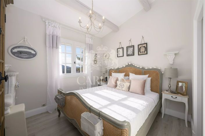 Image No.16-5 Bed House for sale