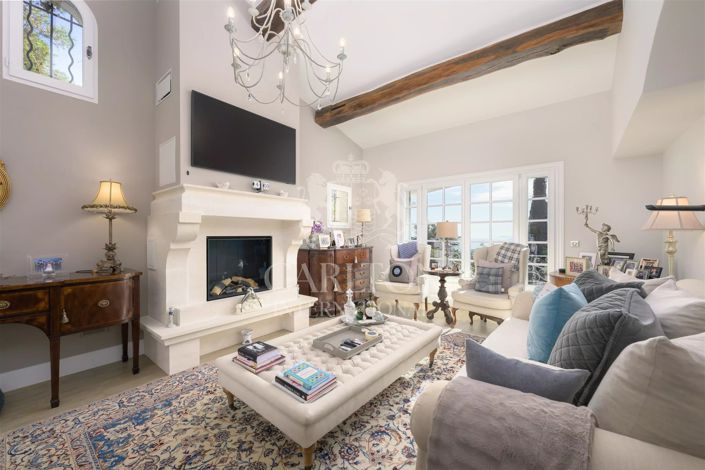 Image No.6-5 Bed House for sale