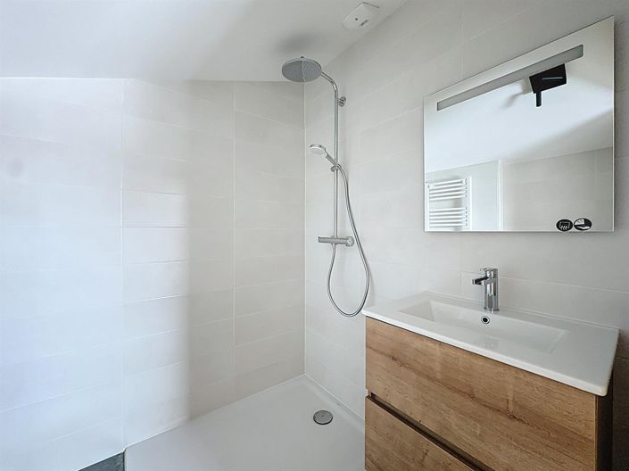 Image No.11-5 Bed Apartment for sale