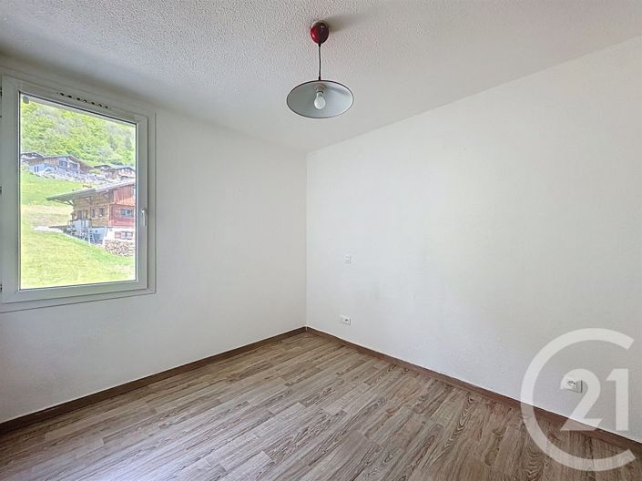 Image No.9-3 Bed Apartment for sale