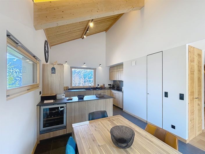 Image No.4-4 Bed House for sale