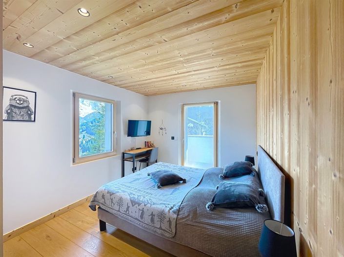 Image No.8-4 Bed House for sale