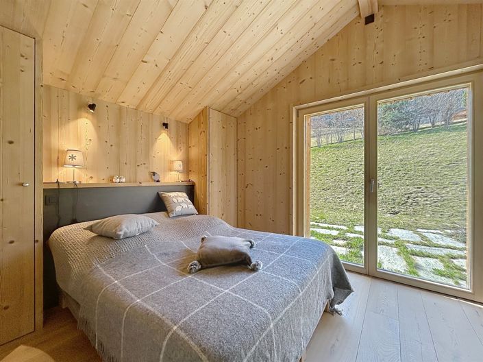 Image No.9-4 Bed House for sale