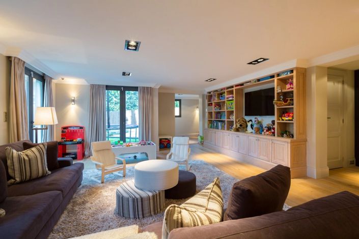 Image No.12-5 Bed House for sale