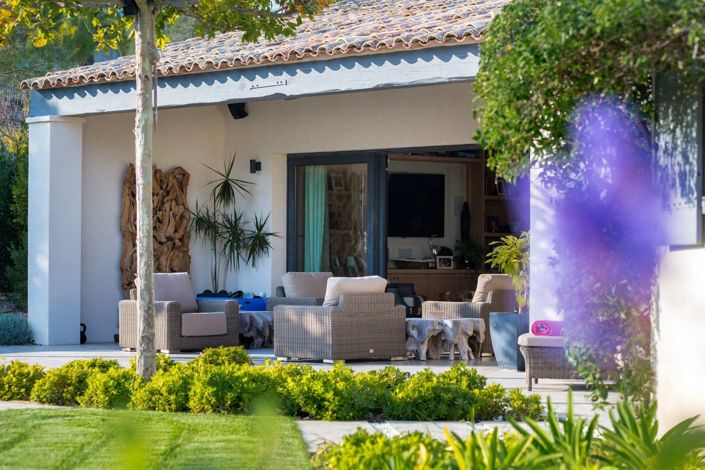 Image No.15-5 Bed House for sale