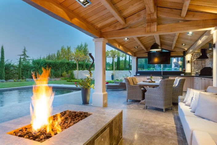 Image No.2-5 Bed House for sale