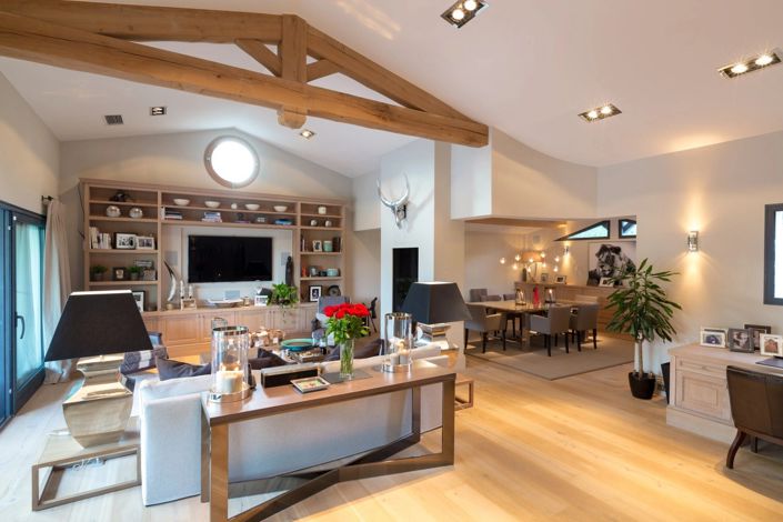 Image No.3-5 Bed House for sale