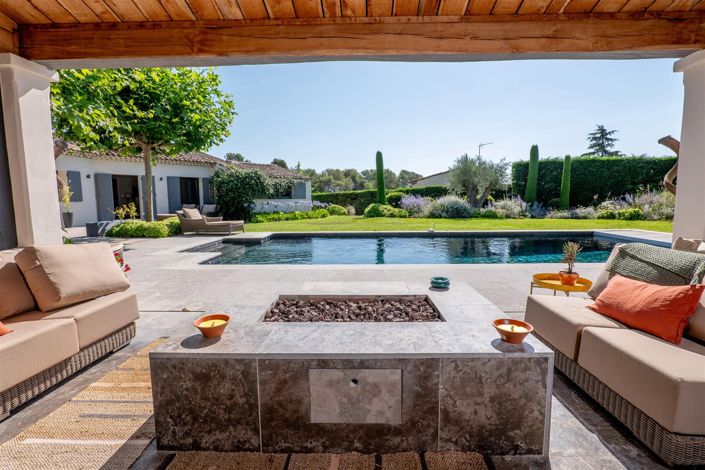 Image No.52-5 Bed House for sale