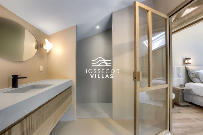 Image No.12-5 Bed House for sale