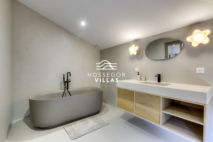 Image No.17-5 Bed House for sale