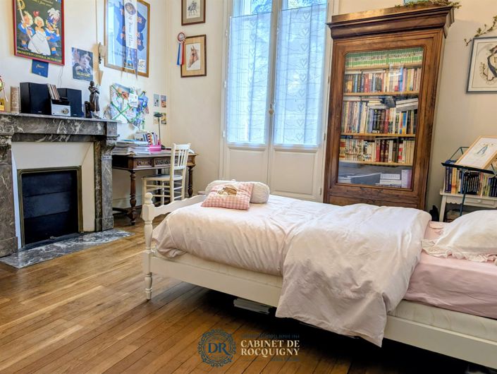 Image No.13-6 Bed House for sale